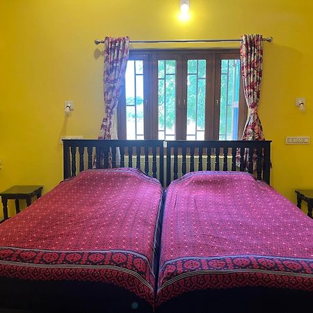 Sharad Baug Homestay Bhuj Esterno foto