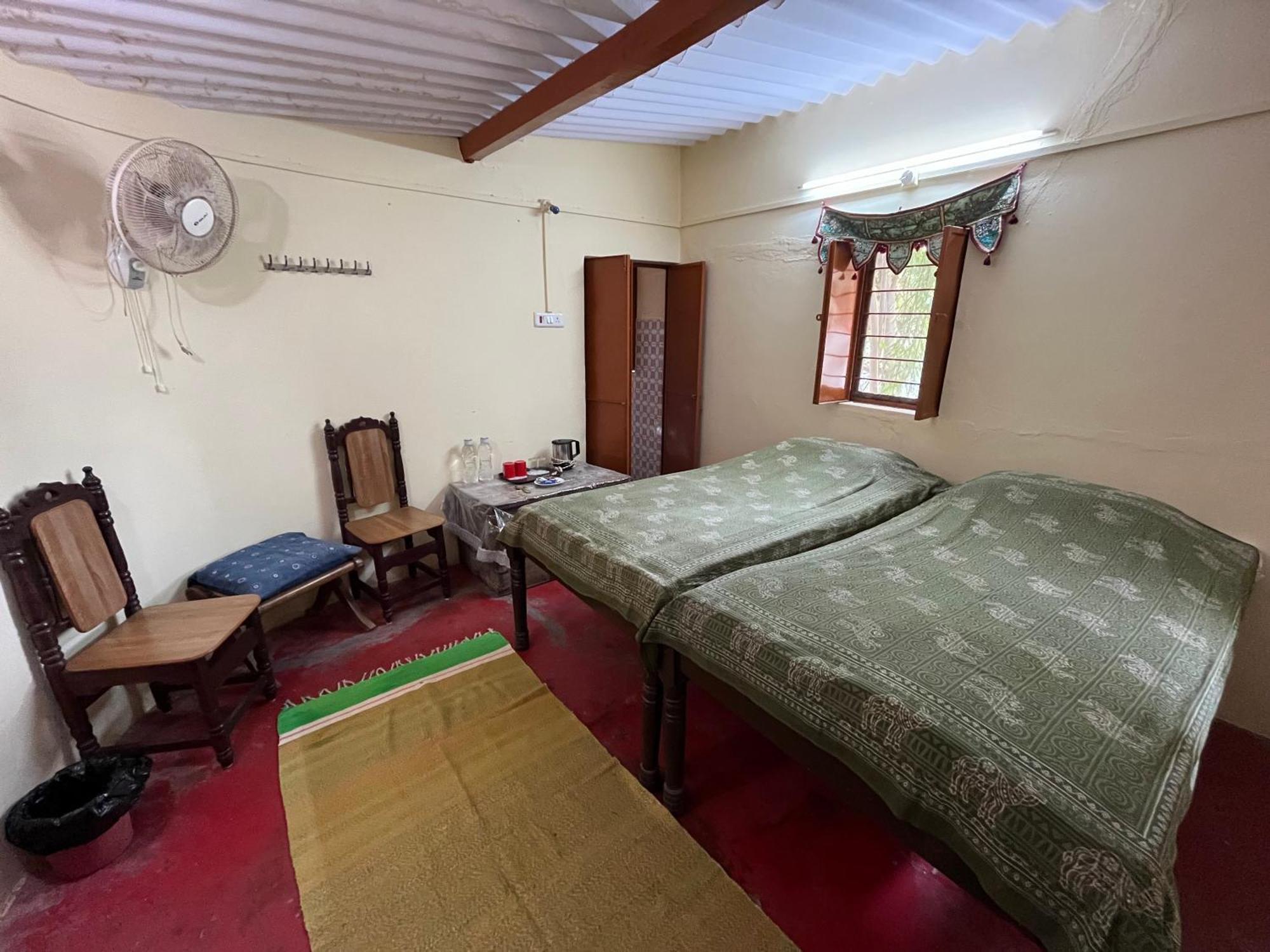 Sharad Baug Homestay Bhuj Esterno foto