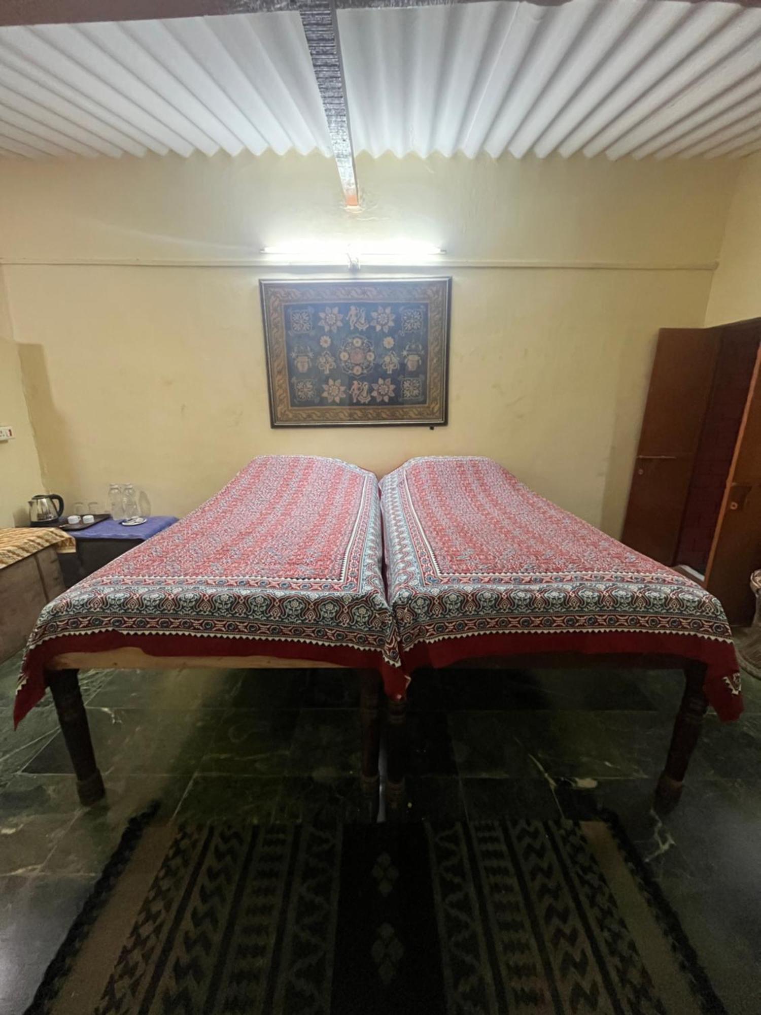 Sharad Baug Homestay Bhuj Esterno foto